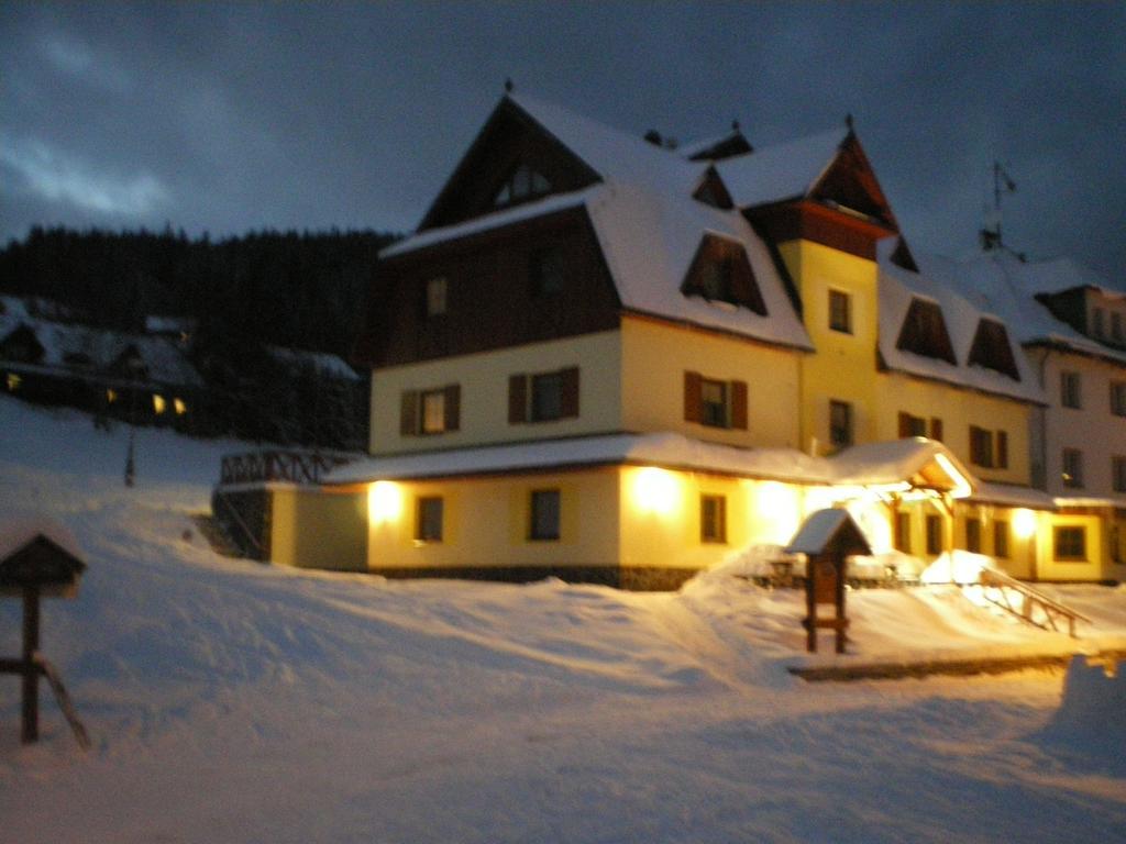 Penzion Martin Janské Lázně Extérieur photo
